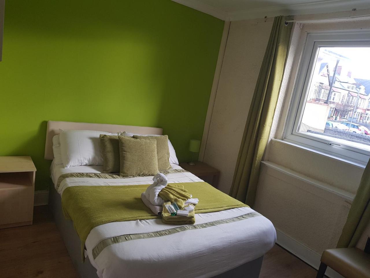Kensington Hotel Рил Экстерьер фото